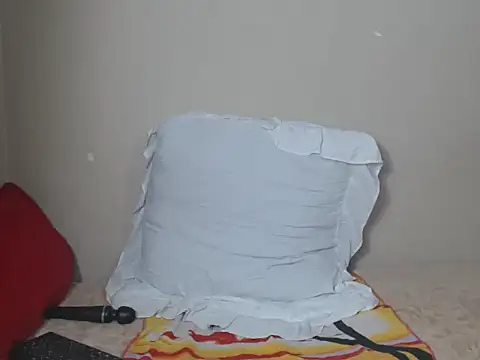  SweetLips  online show from 11.13.25