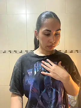 Snapshot of jessens144 chatting on 11.04.25 jessens144 online show from 11.04.25