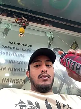 Snapshot of seenu2101 chatting on 02.18.26 seenu2101 online show from 02.18.26