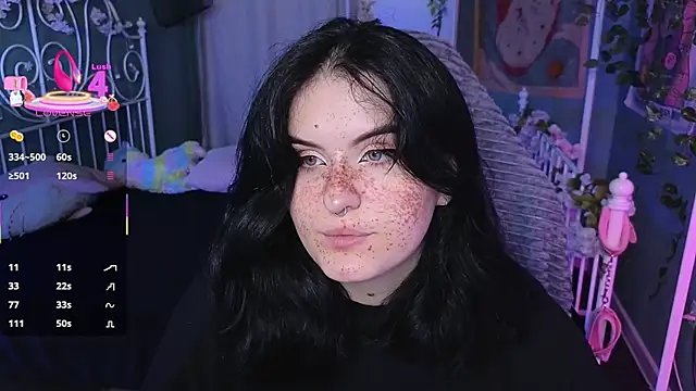 Snapshot of Dark_Shine chatting on 09.20.25 Dark Shine online show from 09.20.25