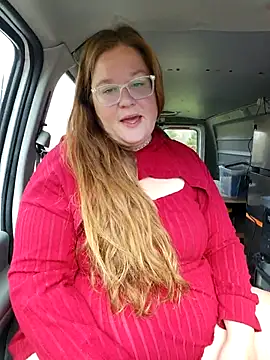 Snapshot of Love86Emily chatting on 10.26.25 Love86Emily online show from 10.26.25