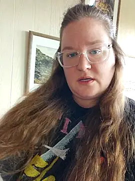 Snapshot of Love86Emily chatting on 12.01.25 Love86Emily online show from 12.01.25