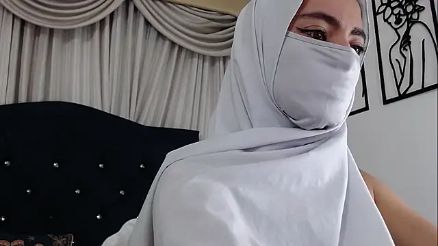 Snapshot of jade_nassar chatting on 09.14.25 jade nassar online show from 09.14.25