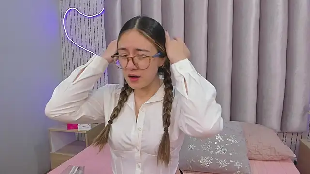 SamanthaPeachss online show from 01.07.26