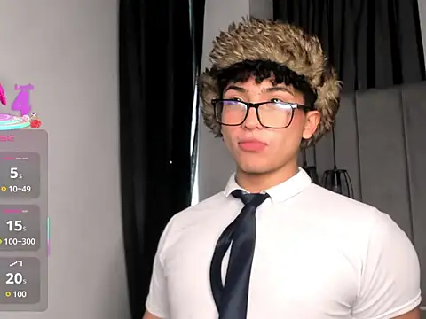 Snapshot of Valentin0_3 chatting on 10.27.25 Valentin0 3 online show from 10.27.25