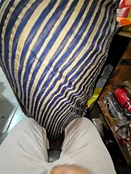 Snapshot of indianhotwife639 chatting on 01.17.26 indianhotwife639 online show from 01.17.26