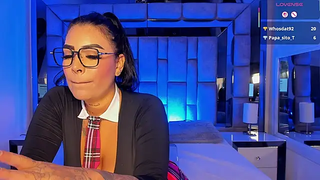 MaddyGray  online show from 12.20.25