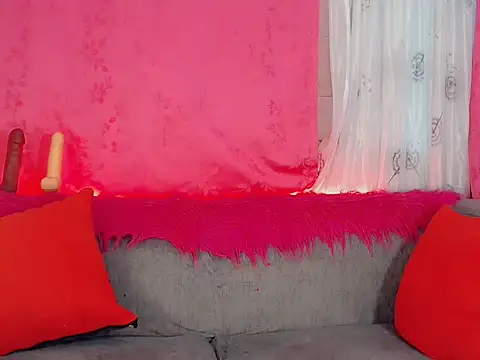 Snapshot of vicky_gill chatting on 11.28.25 vicky gill online show from 11.28.25