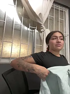 Alyha Cortes online show from 02.05.26