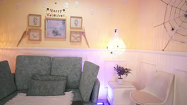 LoonaNyx online show from 10.18.25