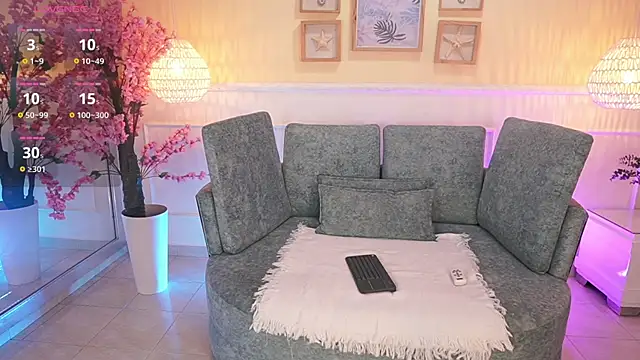 LoonaNyx online show from 11.15.25