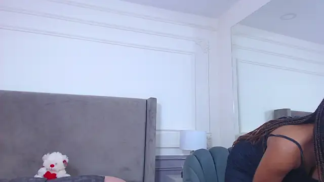 NatashaSilver online show from 10.17.25