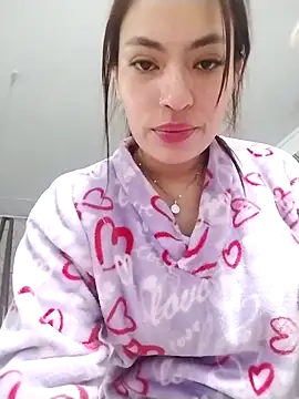 Snapshot of Adarha_Ramirez chatting on 11.21.25 Adarha Ramirez online show from 11.21.25