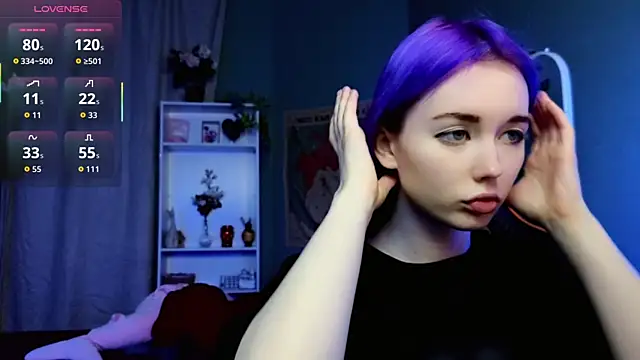 Snapshot of Kiara_Dream chatting on 11.10.25 Kiara Dream online show from 11.10.25