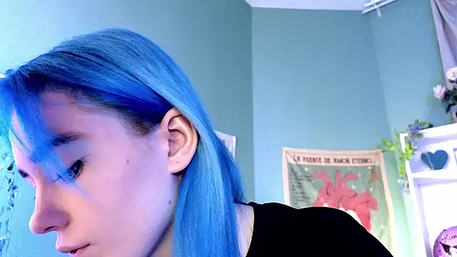 Snapshot of Kiara_Dream chatting on 12.03.25 Kiara Dream online show from 12.03.25