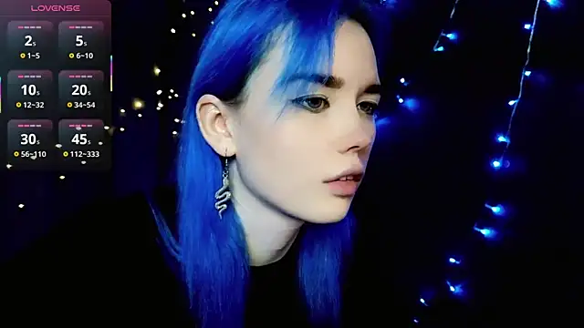 Snapshot of Kiara_Dream chatting on 12.15.25 Kiara Dream online show from 12.15.25