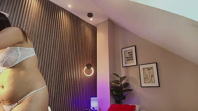 emma  rose1 online show from 04.01.26