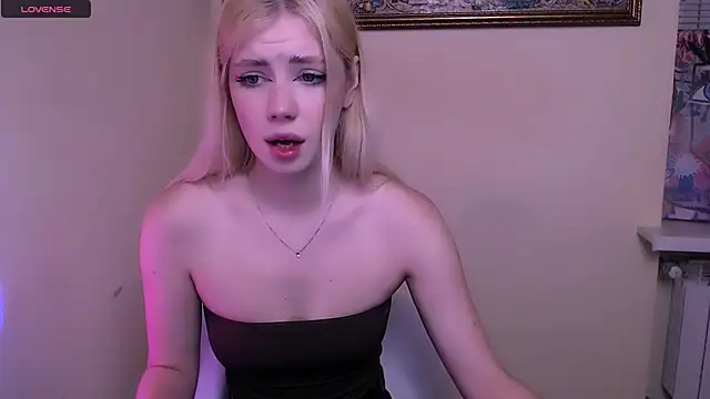 AliceHotty  online show from 02.20.26