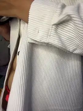 Snapshot of MiaRousexxx_ chatting on 12.14.25 MiaRousexxx online show from 12.14.25