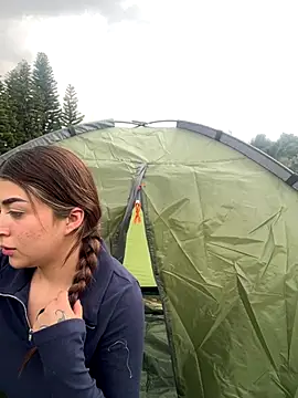 Snapshot of MiaRousexxx_ chatting on 12.16.25 MiaRousexxx online show from 12.16.25