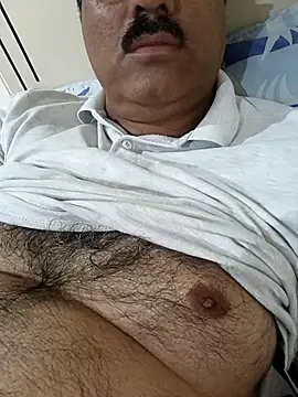 moonflower25 online show from 11.04.25