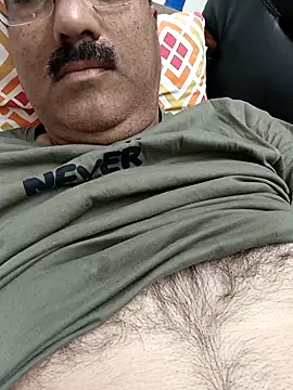 Snapshot of moonflower25 chatting on 02.11.26 moonflower25 online show from 02.11.26