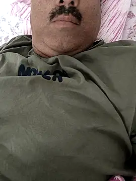 Snapshot of moonflower25 chatting on 02.14.26 moonflower25 online show from 02.14.26