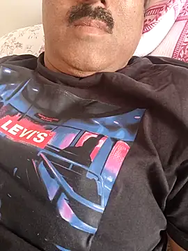 Snapshot of moonflower25 chatting on 02.20.26 moonflower25 online show from 02.20.26