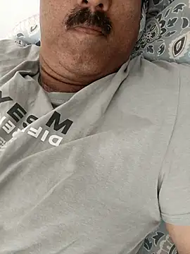 Snapshot of moonflower25 chatting on 02.25.26 moonflower25 online show from 02.25.26