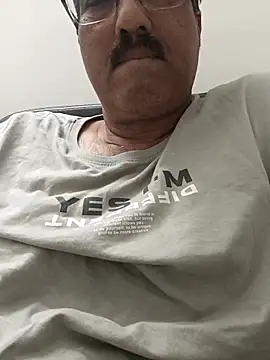 moonflower25 online show from 04.12.26