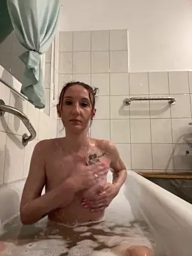 Snapshot of Emilia_Mausi chatting on 11.10.25 Emilia Mausi online show from 11.10.25