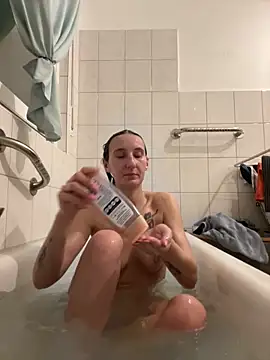 Snapshot of Emilia_Mausi chatting on 11.12.25 Emilia Mausi online show from 11.12.25