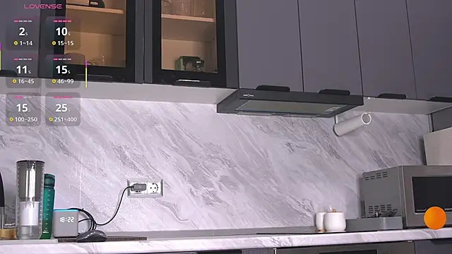 Mirarune online show from 11.10.25