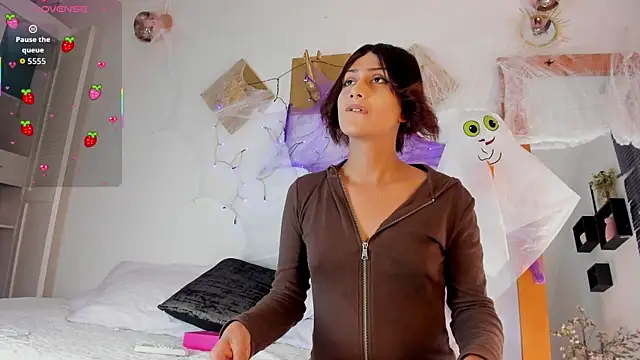 Aleexiiaa online show from 10.29.25