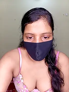 Rose-luckey online show from 10.13.25