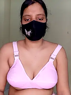 Rose-luckey online show from 10.31.25