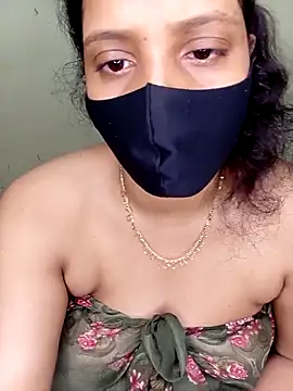 Rose-luckey online show from 11.13.25