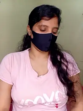 Rose-luckey online show from 04.19.26