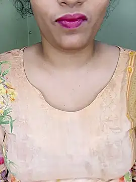 Rose-luckey online show from 04.21.26