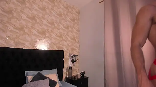 Snapshot of Lucio__Fox chatting on 10.28.25 Lucio Fox online show from 10.28.25