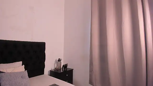 Snapshot of Lucio__Fox chatting on 11.17.25 Lucio Fox online show from 11.17.25