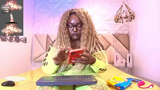 Snapshot of may_storm chatting on 01.10.26 may storm online show from 01.10.26