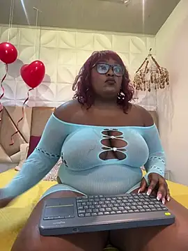 Snapshot of may_storm chatting on 02.26.26 may storm online show from 02.26.26