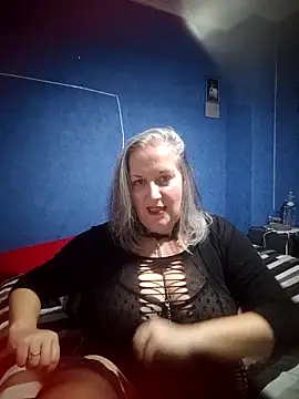 Snapshot of Feelineducentre chatting on 10.14.25 Feelineducentre online show from 10.14.25