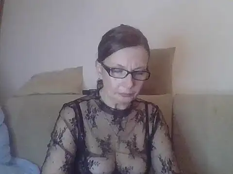 Snapshot of Sweetmurrr chatting on 10.11.25 Sweetmurrr online show from 10.11.25