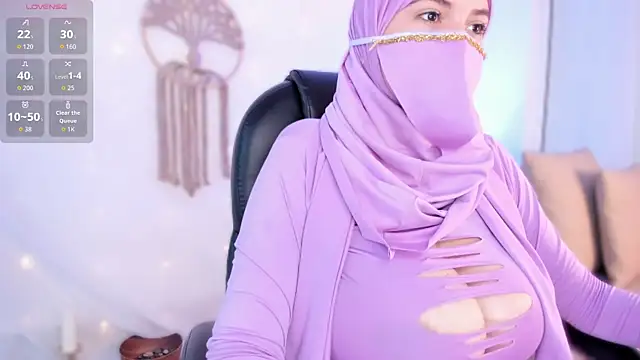 Snapshot of salma_isawwii chatting on 11.02.25 salma isawwii online show from 11.02.25