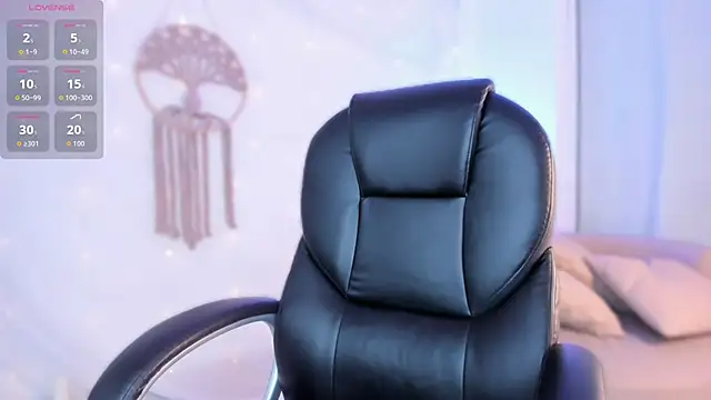 Snapshot of salma_isawwii chatting on 11.11.25 salma isawwii online show from 11.11.25