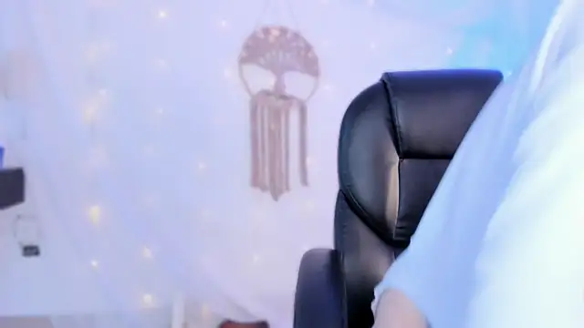 Snapshot of salma_isawwii chatting on 11.12.25 salma isawwii online show from 11.12.25