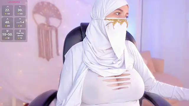 Snapshot of salma_isawwii chatting on 11.26.25 salma isawwii online show from 11.26.25