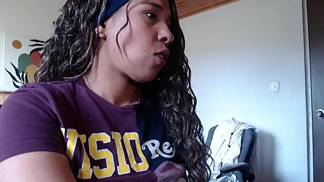 IVONNE COLLINS33 online show from 03.09.26